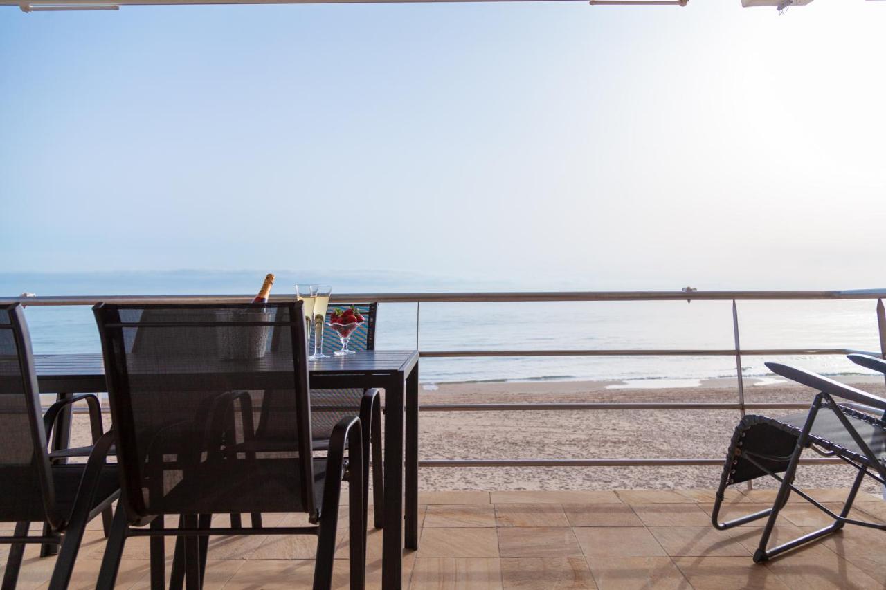 AP-3 A Primera LÍNEA de Playa Oliva Bagian luar foto
